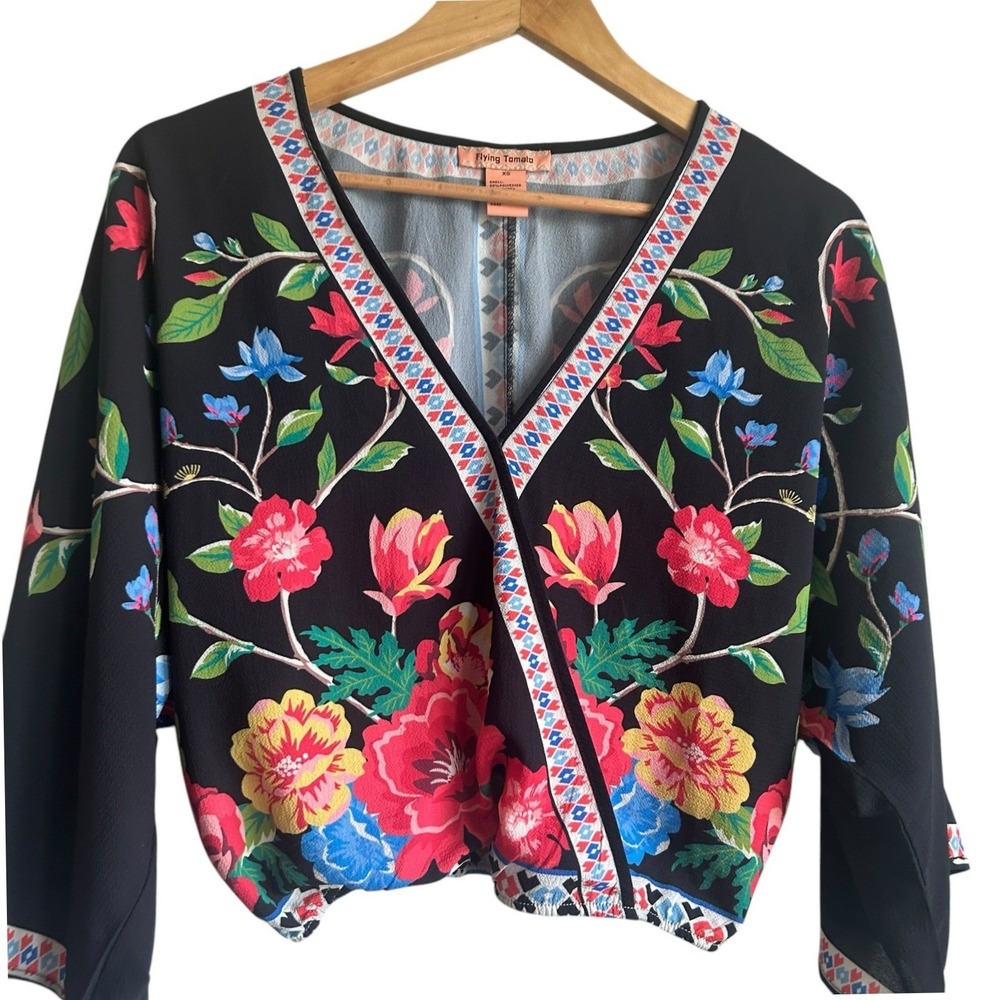 Flying‎ Tomato Women Boho Floral Surplice Crop Top XS Black Artsy Cottage Indie